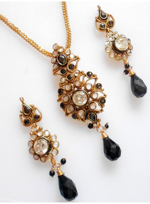 Polki Pendant Set